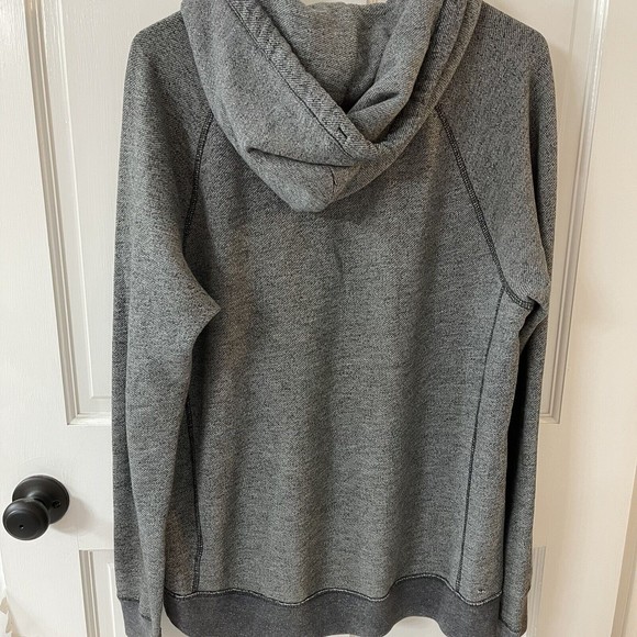 Abercrombie & Fitch Hoodie Gray Muscle Fit Distressed Pullover Size Small Patch - Picture 3 of 7